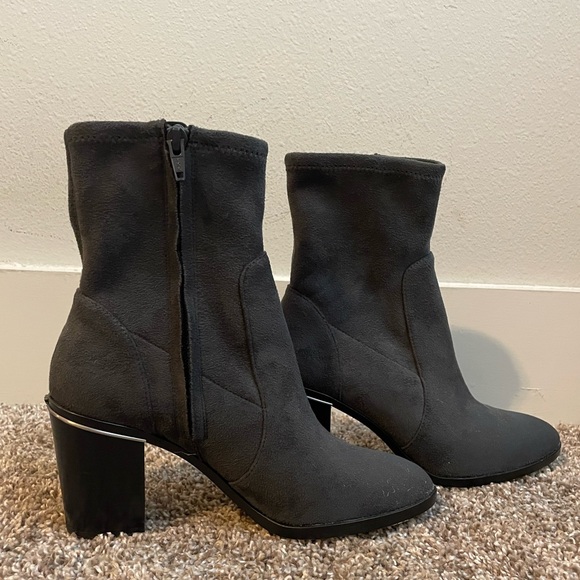 Gray Suede ankle Michael Kors booties - Picture 1 of 11